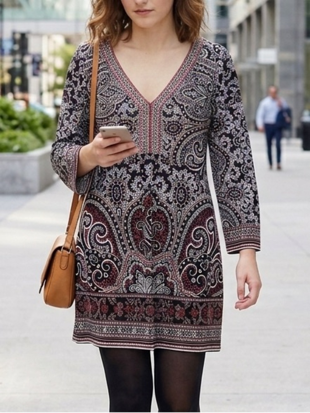 White House Black Market Embroidered V-front Sheath Dress Travel Work Black M